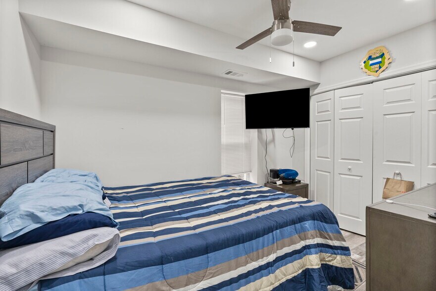 More Photos Of 4710 Liberty Heights Ave, Baltimore General Retail For Sale