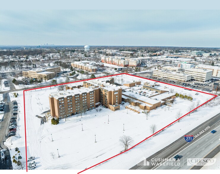 Primary Photo Of 3663 Park East Dr, Beachwood Hotel For Sale