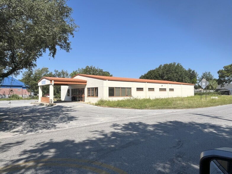 Primary Photo Of 1395 El Rito Dr, Gulf Breeze Medical For Sale