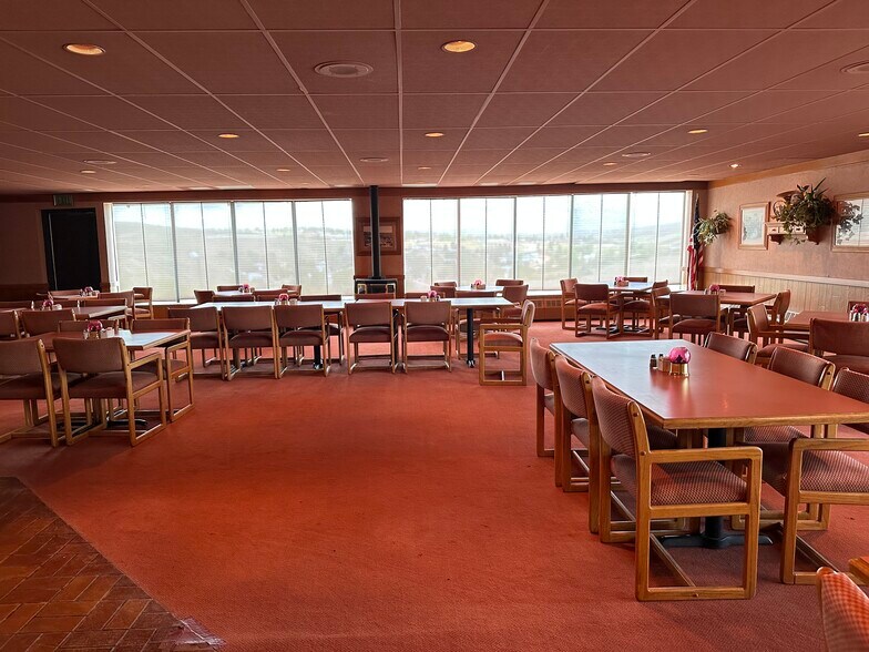 More Photos Of 807 Susie St, Diamondville Specialty For Sale