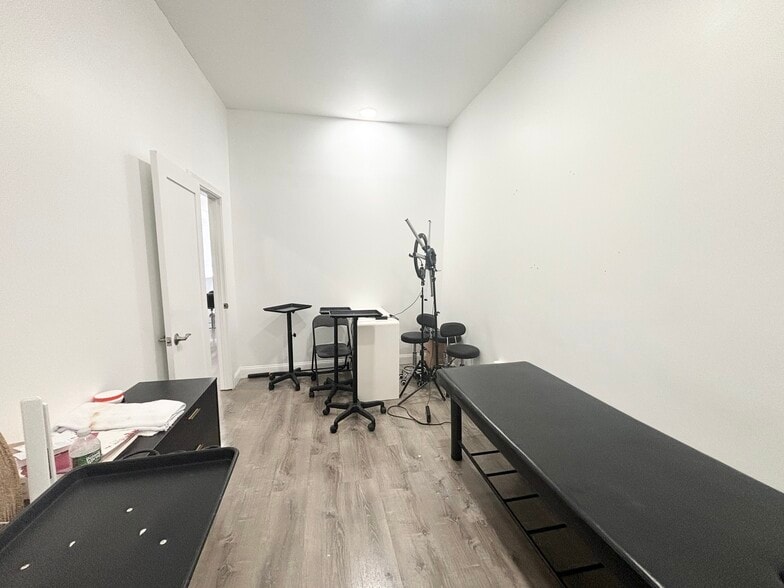 More Photos Of 98-102 Main St, Malden General Retail For Lease