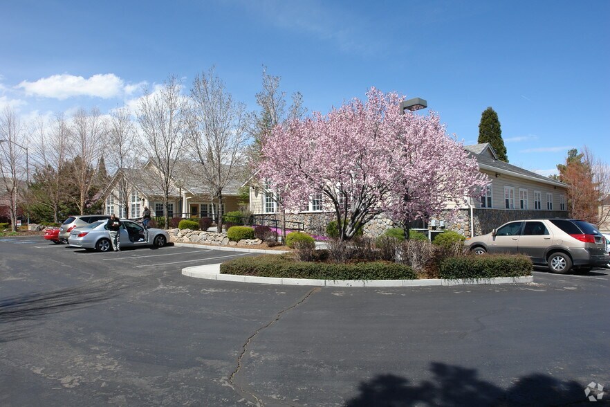 More Photos Of 6170 Ridgeview Ct, Reno Office For Lease