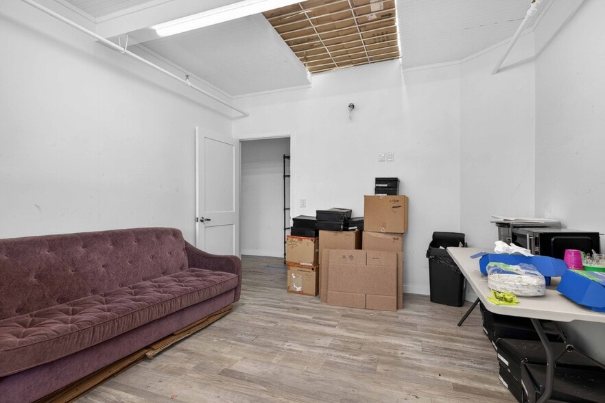 More Photos Of 1767 Standard Ave, Glendale Office For Lease