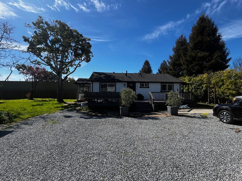 More Photos Of 1233 Thompson Ave, Santa Cruz Contractor Storage Yard For Lease