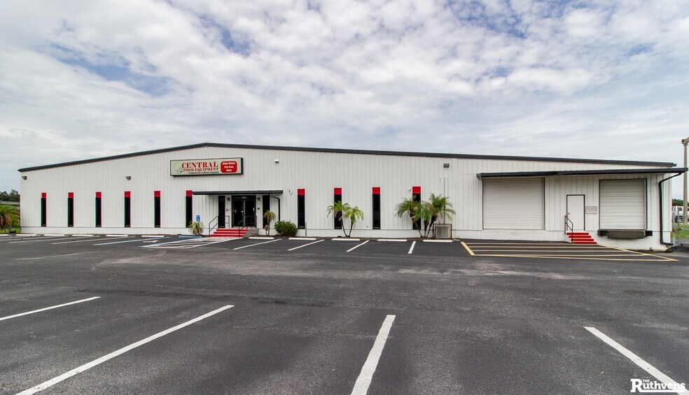 More Photos Of 3310 Reynolds Rd, Lakeland Warehouse For Sale