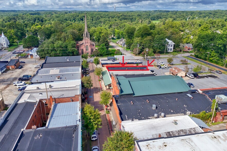More Photos Of 124 Trinity St, Abbeville Storefront For Sale