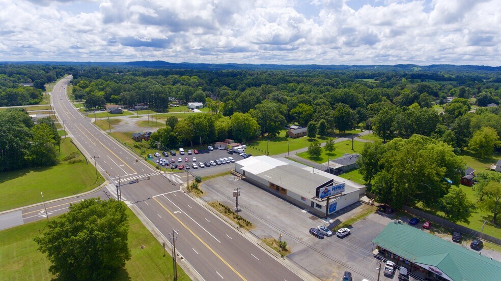 More Photos Of 1608 Madison St, Shelbyville General Retail For Sale