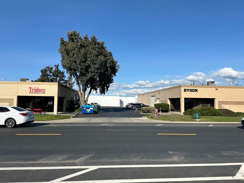 More Photos Of 3514-3544 Arden Rd, Hayward Warehouse For Lease