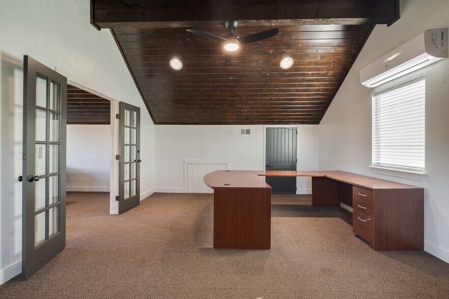 More Photos Of 9416 N Nichols Rd, The Village Office For Lease