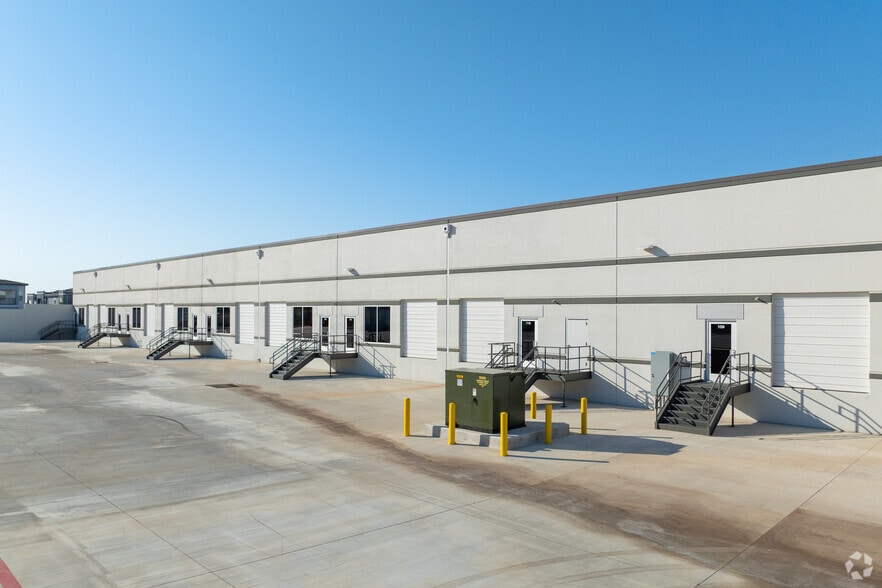 More Photos Of 5305 N Mays St, Georgetown Unknown For Lease