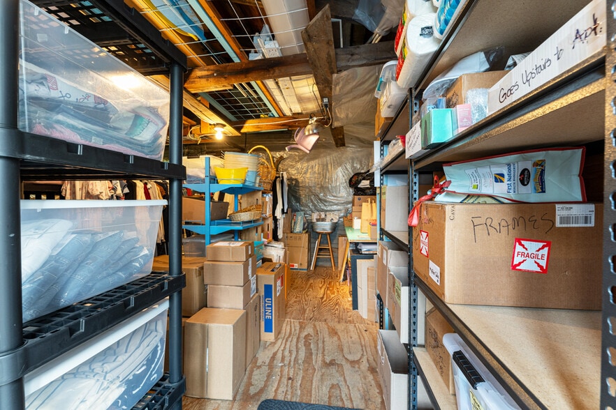 More Photos Of 19 Cottage St, Bar Harbor Storefront For Sale