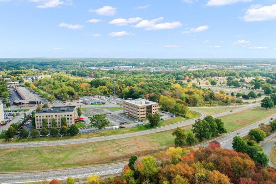 More Photos Of 401 Wampanoag Trl, East Providence Medical For Lease