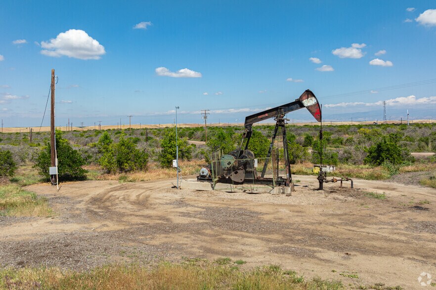 More Photos Of Porterville Hwy, Delano Land For Sale