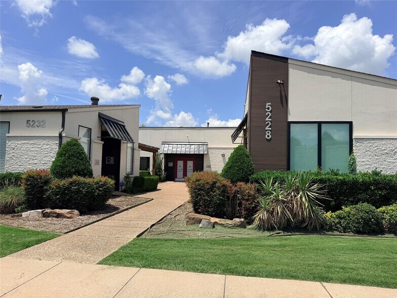 More Photos Of 5228 Village Creek Dr, Plano Office For Sale
