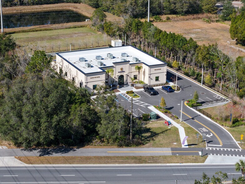 More Photos Of 2386 Florida Highway 426 Hwy, Oviedo Veterinarian Kennel For Sale