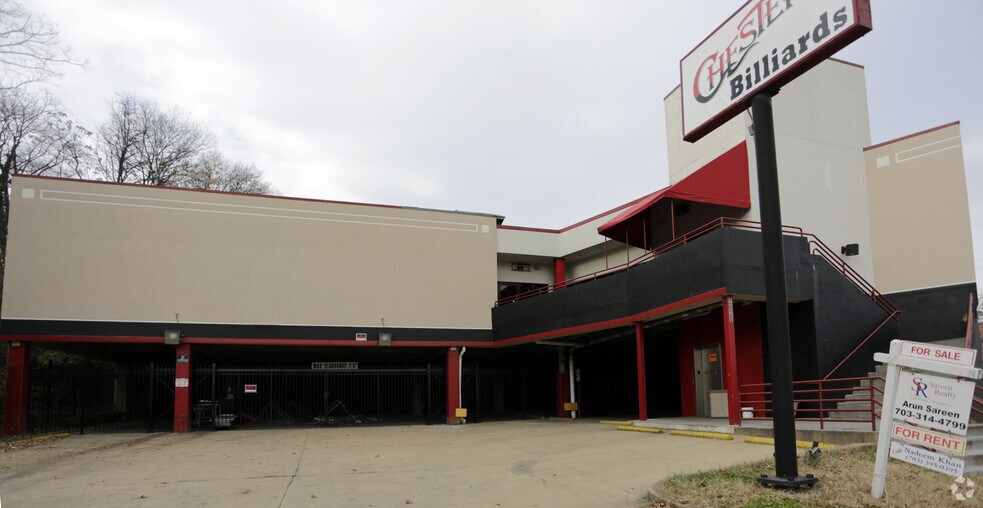 Primary Photo Of 2620 S Shirlington Rd, Arlington Restaurant For Sale