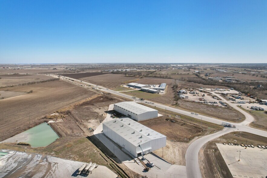 More Photos Of 6000 Chandler Rd, Hutto Unknown For Lease