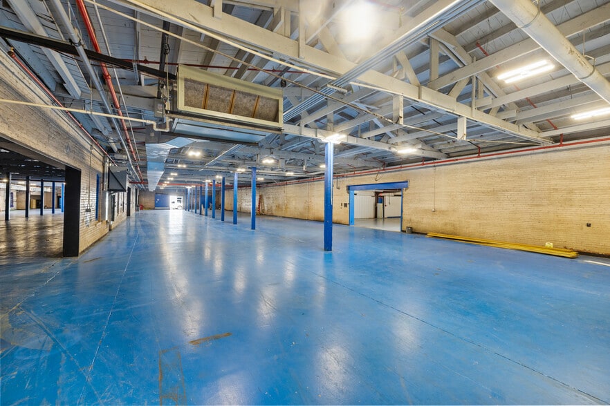 More Photos Of 122 E Laurel St, Mullins Industrial For Sale