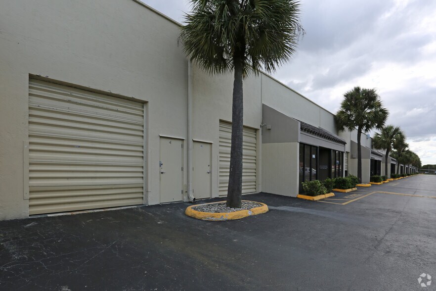 More Photos Of 6187 NW 167th St, Miami Lakes Office For Sale