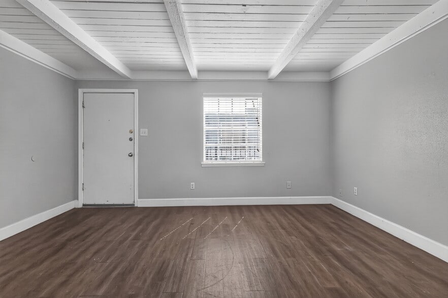 More Photos Of 8020 Stewart Rd, Galveston Apartments For Sale