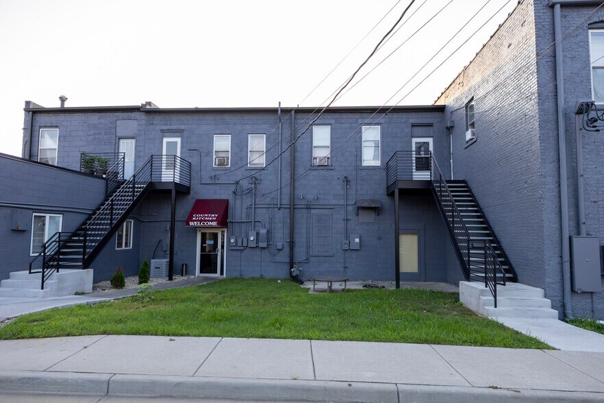 More Photos Of 118-120 N Main St, Hebron General Retail For Sale