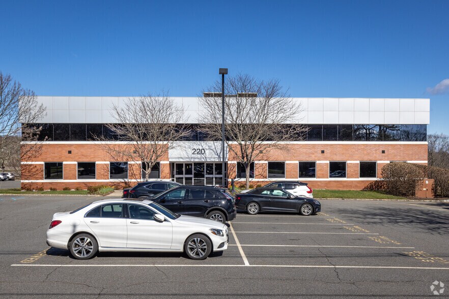 More Photos Of 200 Park Ave, Florham Park Unknown For Lease