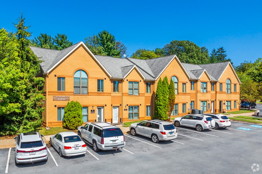 More Photos Of 1-9 Executive Park Ct, Germantown Office For Sale
