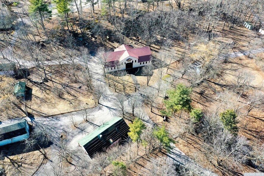 More Photos Of 400 Game Farm Rd, Catskill Hospitality For Sale
