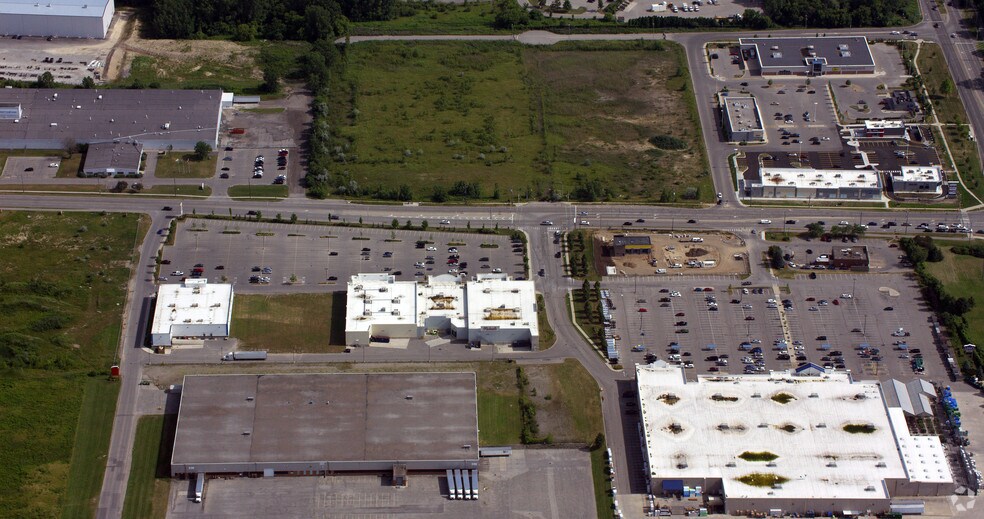 Primary Photo Of 221 Henry St, Brantford Unknown For Lease