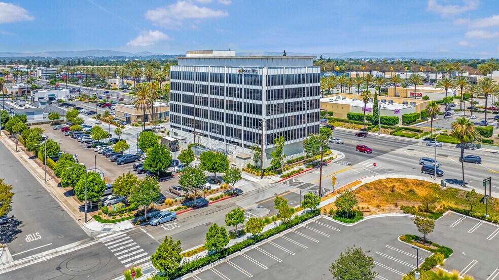 More Photos Of 505 N Euclid St, Anaheim Office For Sale