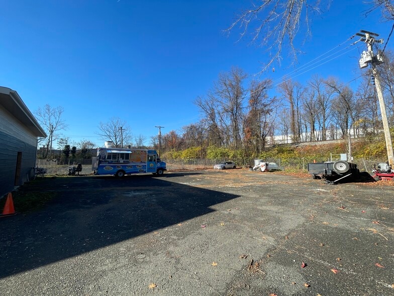 More Photos Of 9026 Pulaski Hwy, Middle River Freestanding For Lease