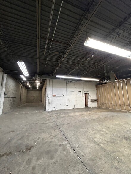More Photos Of 296 E Route 46, Elmwood Park Auto Repair For Lease