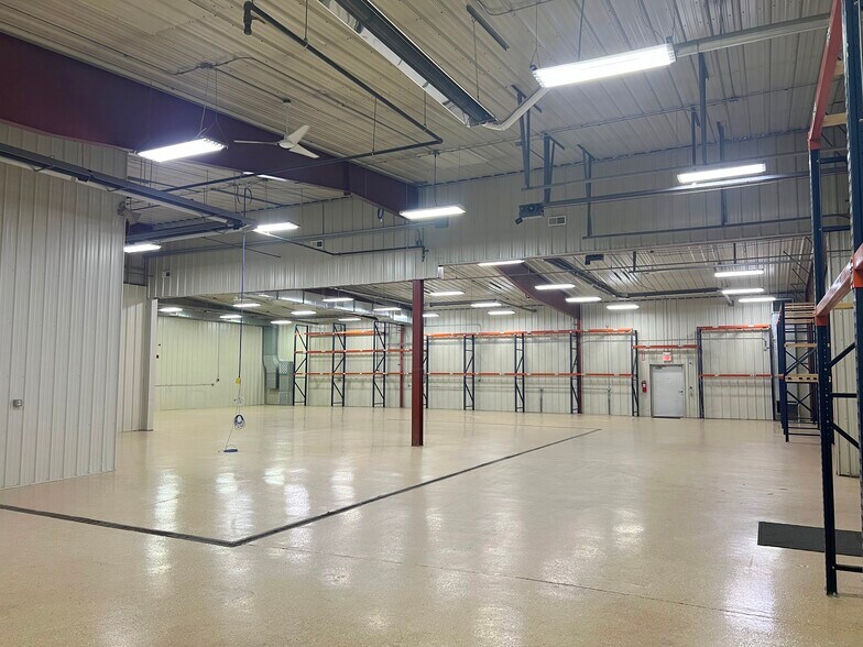 More Photos Of 7548 Industrial Park Rd, Baxter Warehouse For Lease