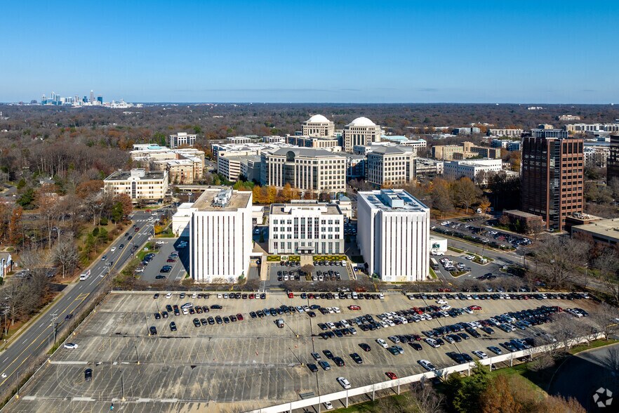 More Photos Of 5950 fairview Rd, Charlotte Office For Lease