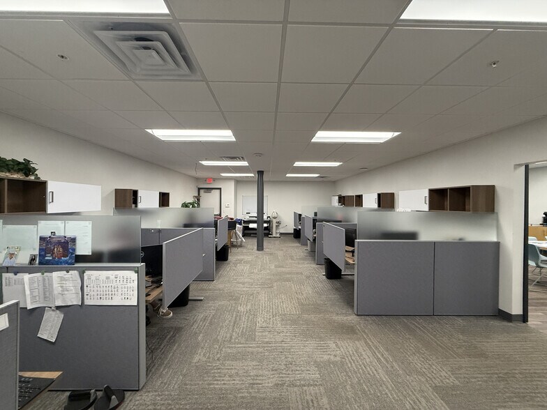 More Photos Of 7020 Professional Pky E, Sarasota Office For Lease