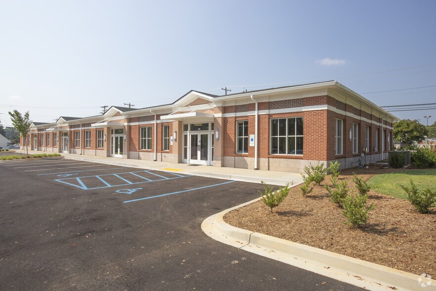 Primary Photo Of 433 SE Main St, Simpsonville Office For Lease