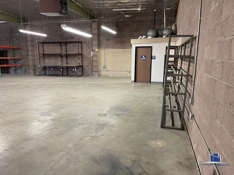 More Photos Of 550 Victor Ave, Barstow Warehouse For Lease