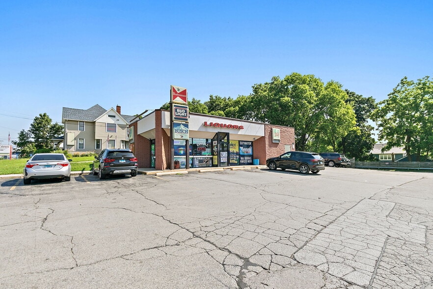 More Photos Of , Aurora General Retail For Sale