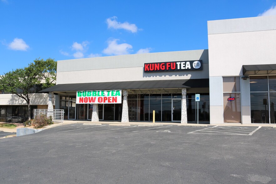 More Photos Of 5755 NW Loop 410, San Antonio Storefront For Lease