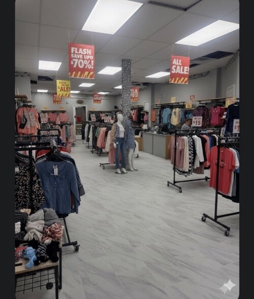 More Photos Of 119 W Broadway, Paterson Flex For Sale