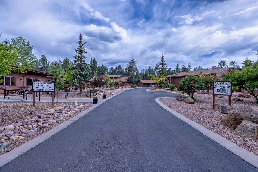 More Photos Of 5829 Buck Springs Rd, Pinetop Hotel For Sale