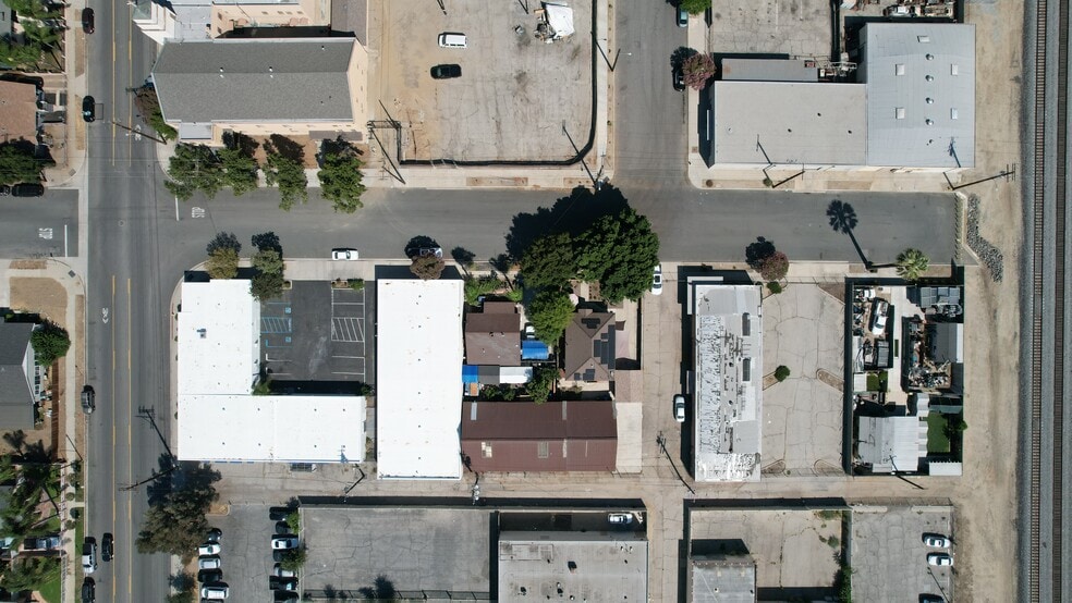 More Photos Of 526-526 W Monterey Ave, Pomona Manufacturing For Sale