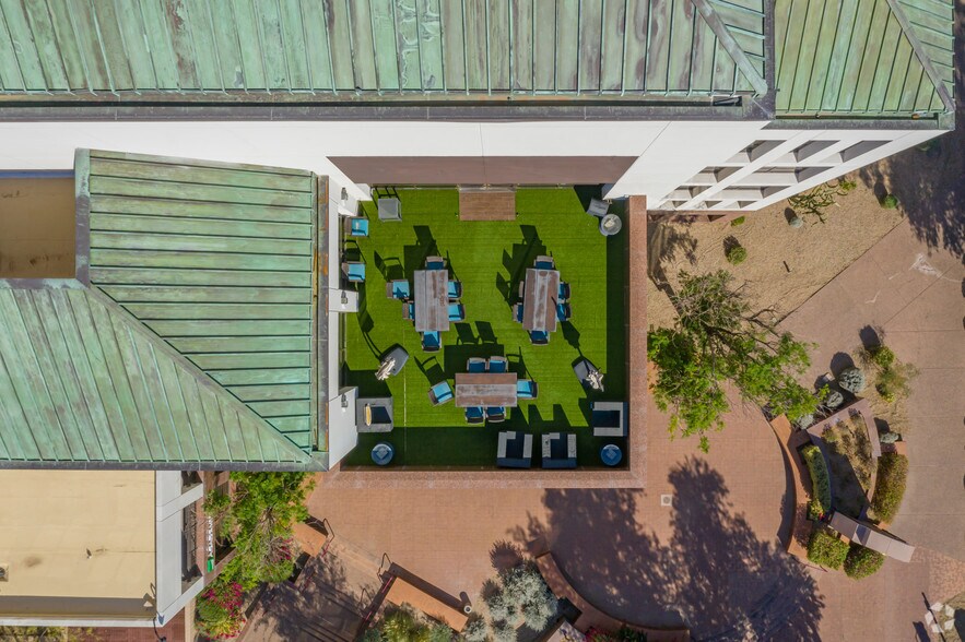 More Photos Of 7150 E Camelback Rd, Scottsdale Office For Lease