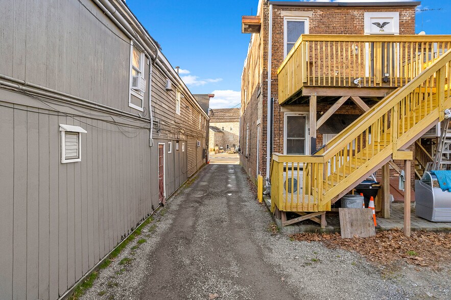 More Photos Of 43 Main St, Clinton Township Storefront For Sale