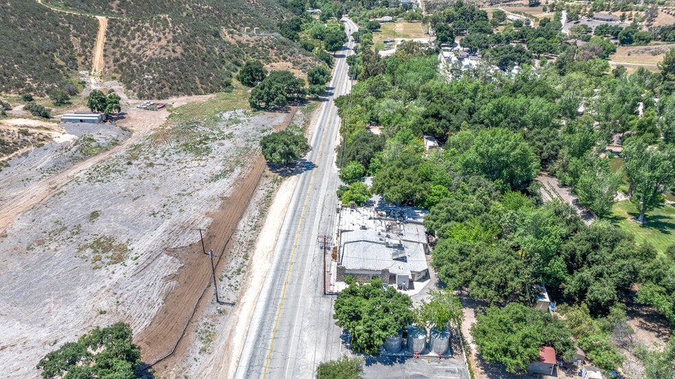 More Photos Of 12625 Sierra Hwy, Santa Clarita Restaurant For Sale