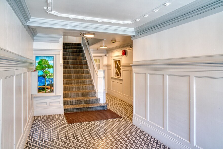 More Photos Of 1668 Washington St, San Francisco Apartments For Sale