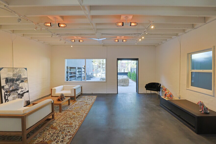 More Photos Of 3154 Los Feliz Blvd, Los Angeles Storefront For Sale