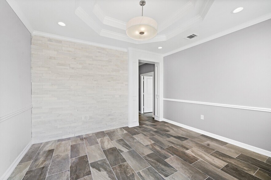 More Photos Of 2743 Smith Ranch Rd, Pearland Loft Creative Space For Sale