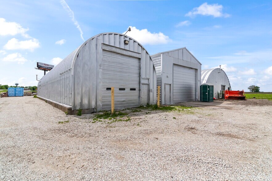 Primary Photo Of 31000 W Frontage Rd, Farmersville Warehouse For Sale