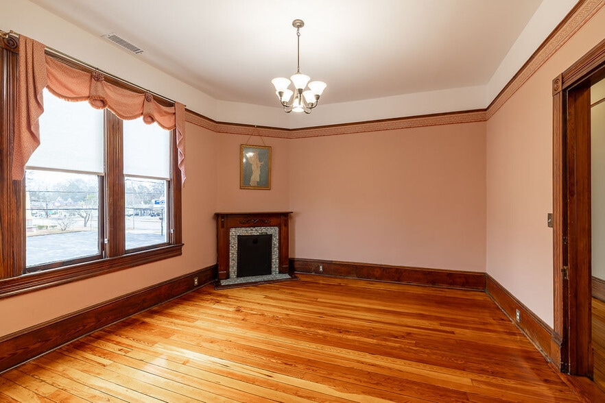 More Photos Of 892 Prince Ave, Athens Medical For Lease